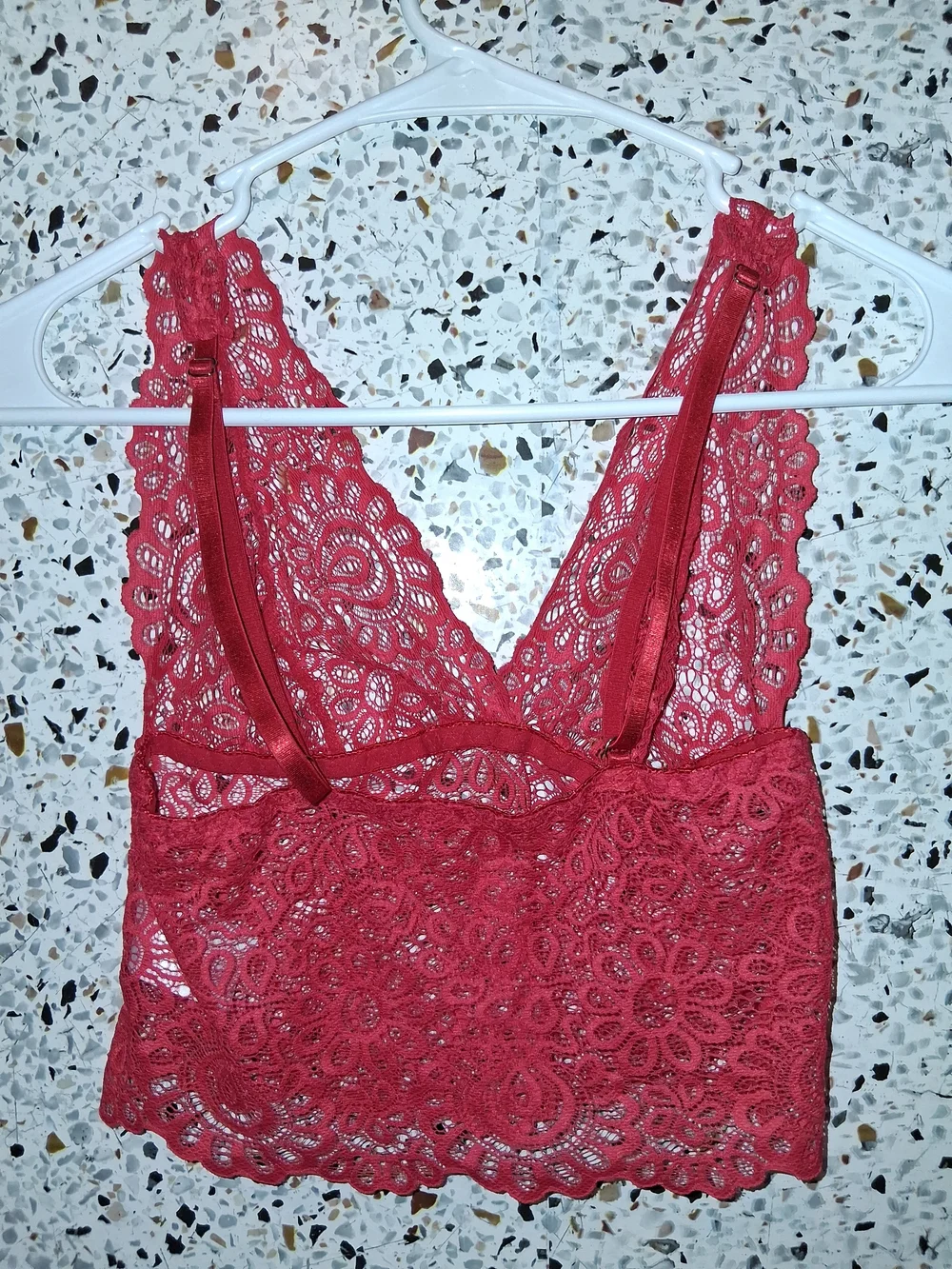 Women's Red Lace Bralette Size Small No Padding Wireless Unbranded